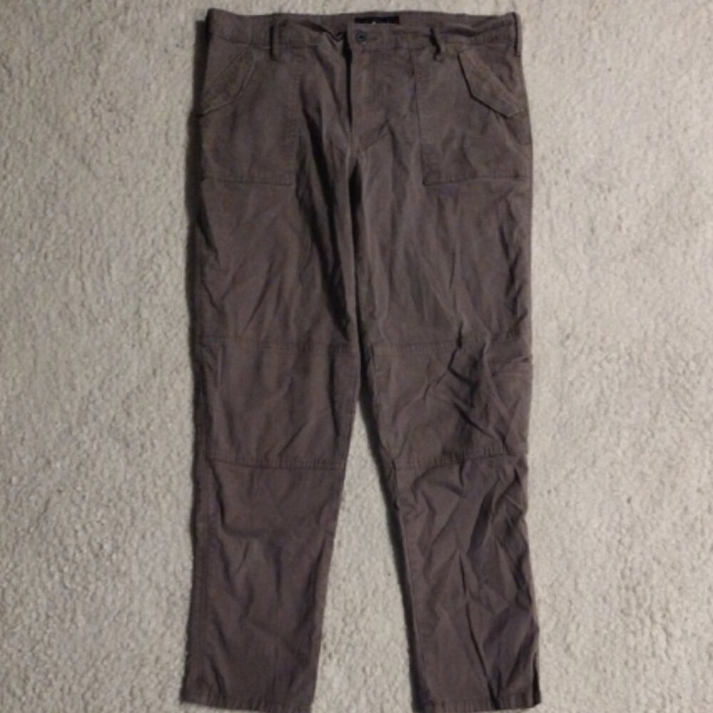 Lucky Brand Size 30/10 Tan Beige Khaki Cargo Pants